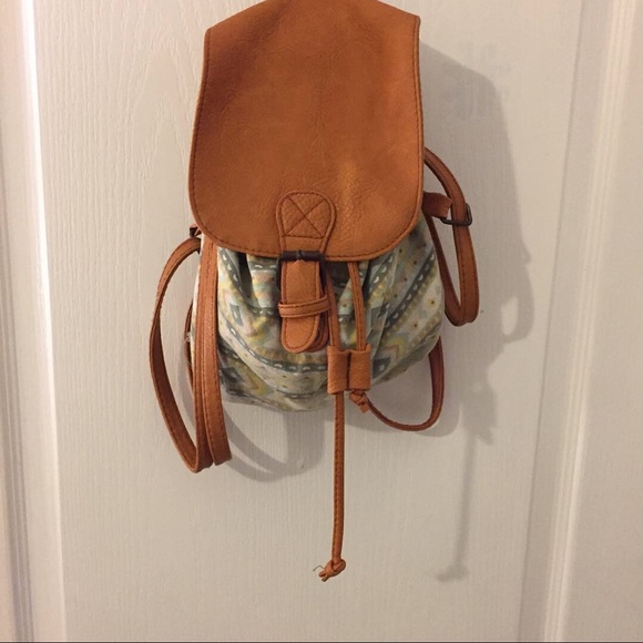 Mini backpack - Picture 1 of 1